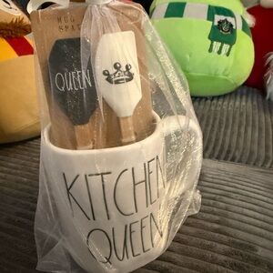 Rae Dunn “Kitchen Queen” Mug and Spatula Set - Black and White